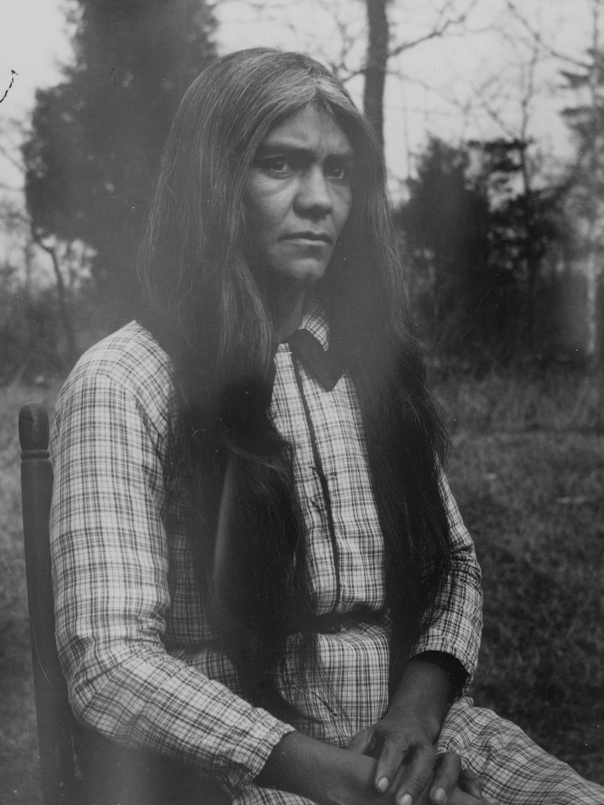 Portrait of Mollie Adams, Upper Mattaponi, 1918. Frank Speck photograph collection, N12647; National Museum of the American Indian Archive Center, Smithsonian Institution.