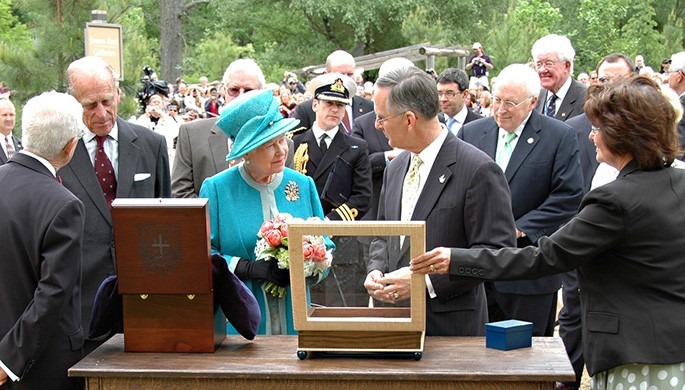 The Jamestown-Yorktown Foundation presents gifts to the royal couple.